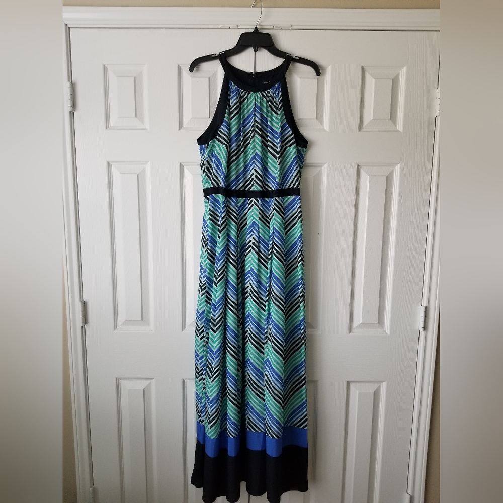 Ladies dress